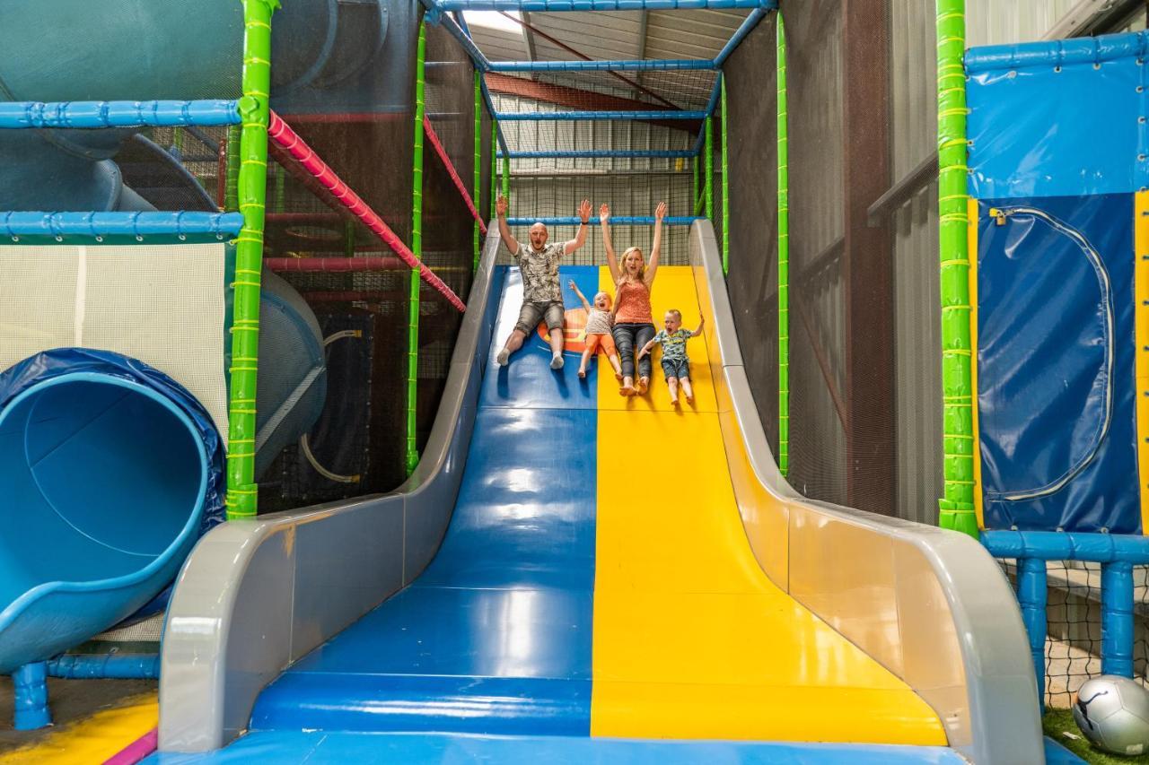 Camping Country Park Touquin - Site Officiel - Next To Disneyland Paris Экстерьер фото
